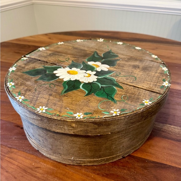 VTG Hand Painted Large Wooden Cheese Box Duflecks Denmark WI Daisy Cottagecore - Picture 1 of 14